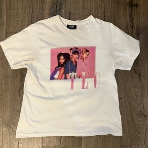 TLC Band T-Shirt In White With Pink